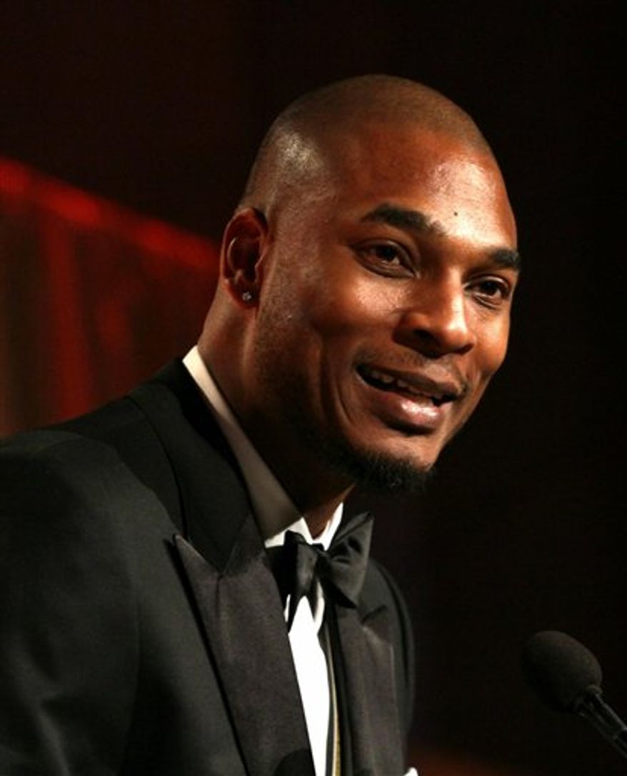 Terrance Hayes, winner of the National Book Award for Poetry for his book "Lighthead", speaks at the National Book Awards Wednesday Nov. 17, 2010 in New York. (AP Photo/Tina Fineberg)