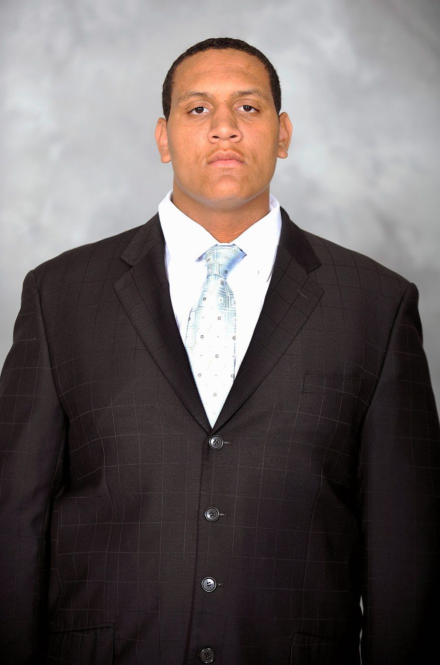 Maryland offensive lineman Pete DeSouza was cleared for contact afterr suffereing two broken legs in a scooter accident in October. (Maryland Athletics)