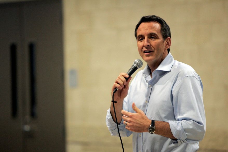 Tim Pawlenty served as "guest pork chef" for the Iowa Pork Producers Association. (Associated Press)