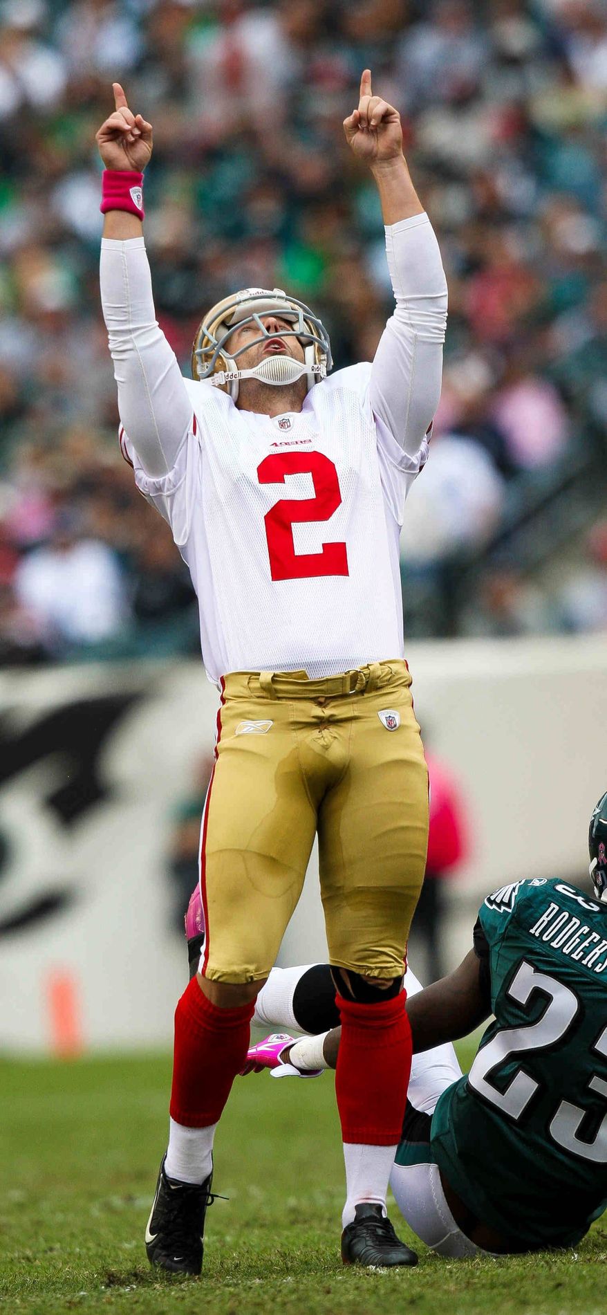 San Francisco 49ers kicker David Akers celebrates after making his first field goal against the Philadelphia Eagles during an NFL football game Sunday, Oct. 2, 2011, in Philadelphia. (AP Photo/The News-Journal, Suchat Pederson)