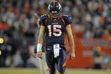 Broncos Patriots Foot_Hasc.jpg
