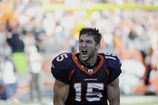 Broncos Patriots Foot_Lea.jpg