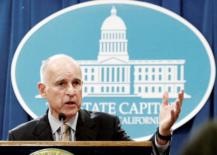 ** FILE ** California Gov. Jerry Brown (AP photo)