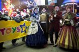 Toys-R-Us-Holiday-Hir_Live(1).jpg
