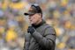 Browns Steelers Footb_Live.jpg