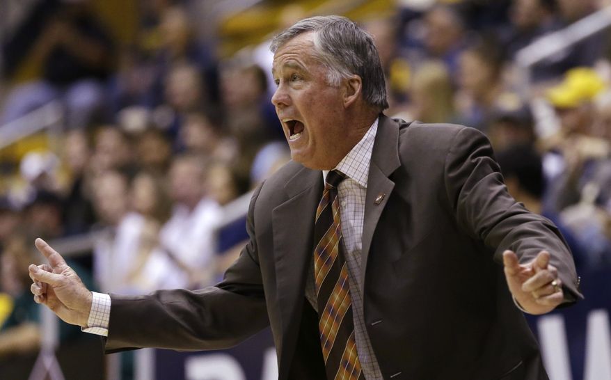 California coach Mike Montgomery reacts on the sideline in the first half of an NCAA college basketball game against Utah Valley in the NIT tournament Wednesday, March 19, 2014, in Berkeley, Calif. (AP Photo/Ben Margot)
