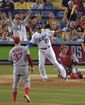 Cardinals Dodgers Bas_Lanc(1).jpg