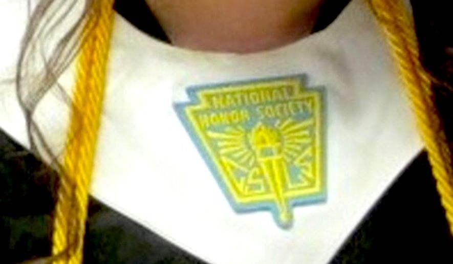 Imbeciles: School bars honors insignia at graduation to protect underachievers’ feelings National_Honor_Society_c0-8-640-381_s885x516