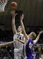 w_illinois_purdue_basketball_20957.jpg