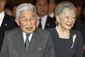 aging_royals_glance_69043.jpg