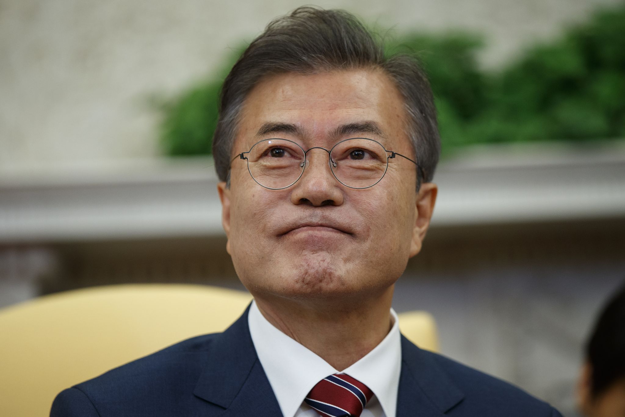 Moon Jae-in, South Korea president, calls emergency meeting after Donald Trump cancels Kim summit