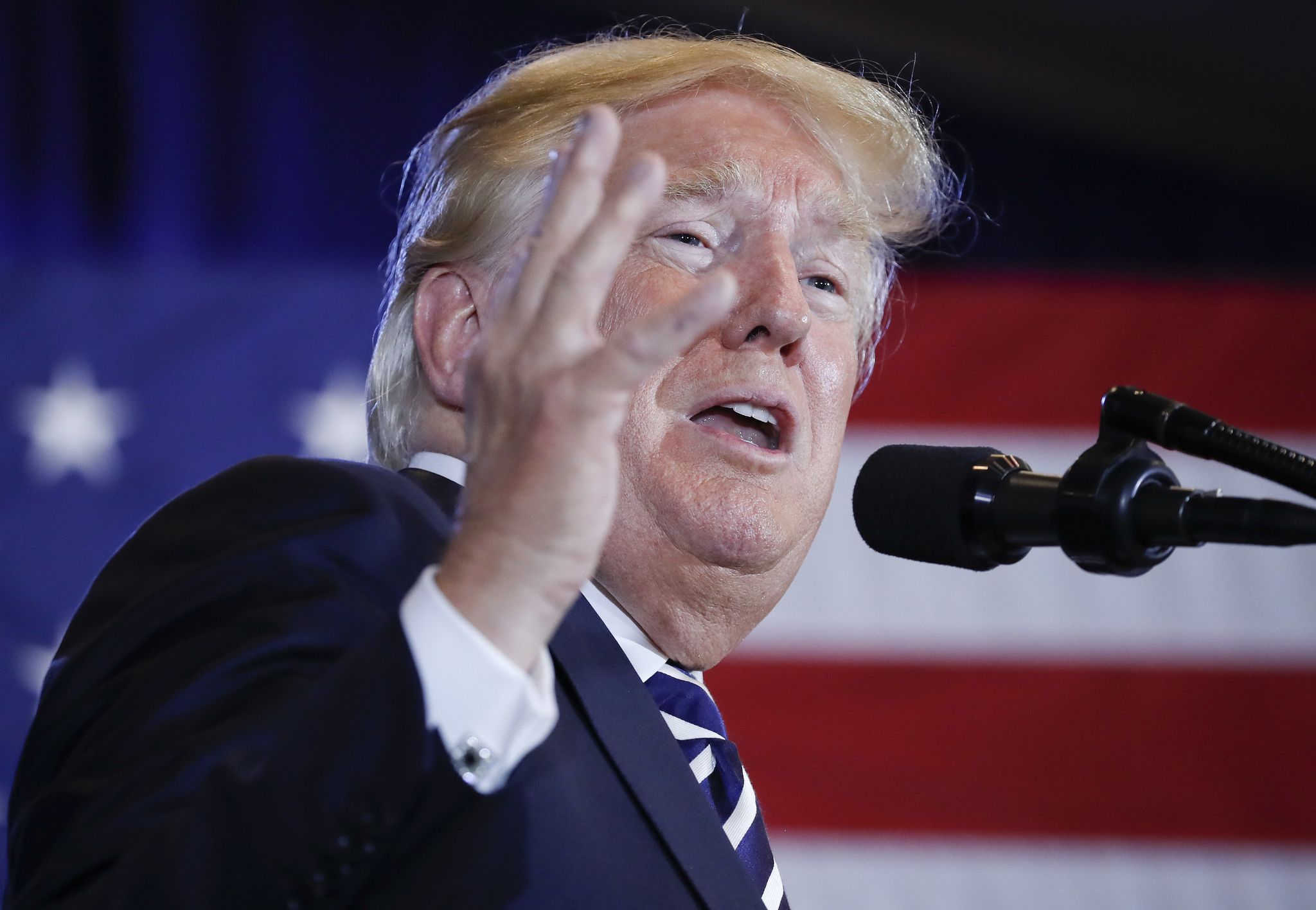Donald Trump signs spending bill to keep government open