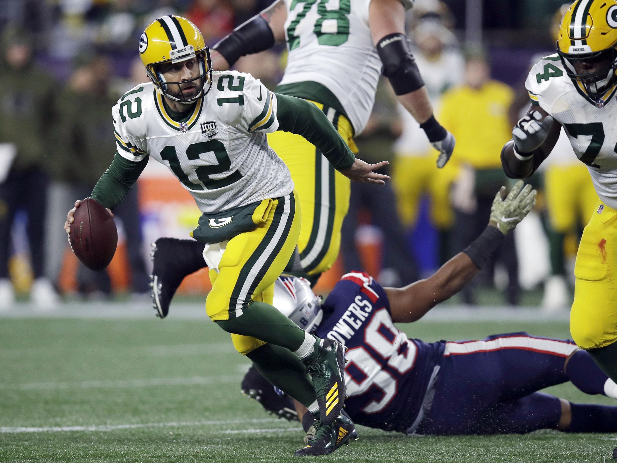 Packers hope to bounce back against Dolphins' pick-happy D