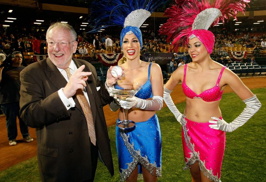 Las Vegas Mayor Oscar Goodman says President Obama "owes us an apology" for warning businesses away from the gaming mecca. Getty Images.