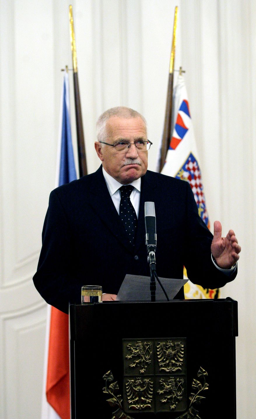 ASSOCIATED PRESS
Vaclav Klaus, president of the Czech Republic, signs the Lisbon Treaty on Tuesday, expanding the powers of the European Union. The longtime holdout was the last of the 27 nations in the union to ratify the treaty.
