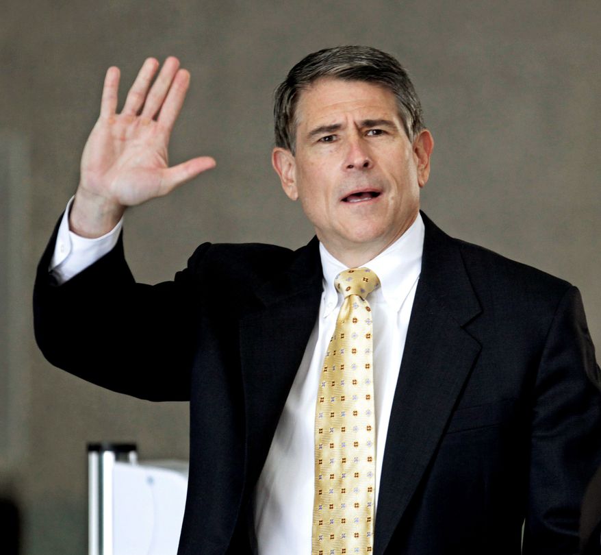Robert Blagojevich, brother of former Illinois Gov. Rod R. Blagojevich, faces charges in a federal corruption trial. (AP Photo)