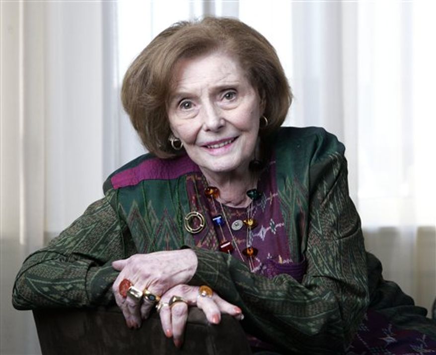 FILE - In this April 21, 2008 file photo, actress Patricia Neal is shown during an interview in Nashville, Tenn. Neal, who won an Oscar in 1964 for "Hud" and later fought back from crippling strokes, died Sunday, Aug. 8, 2010, at age 84. (AP Photo/Mark Humphrey, File)