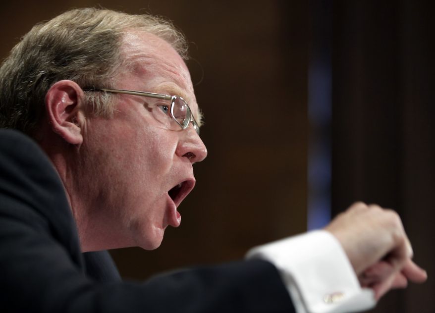 Thomas Baxter, Jr., general counsel and executive vice president of the Federal Reserve Bank of New York, testifies on Capitol Hill in Washington, Wednesday, Sept. 1, 2010, before the Financial Crisis Inquiry Commission. (AP Photo/Carolyn Kaster)