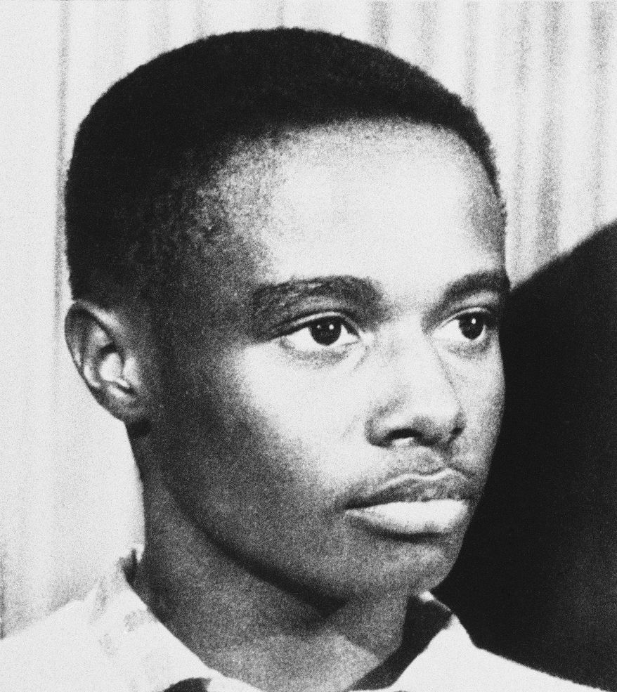 ** FILE ** Jefferson Thomas in 1957 (AP Photo, File)