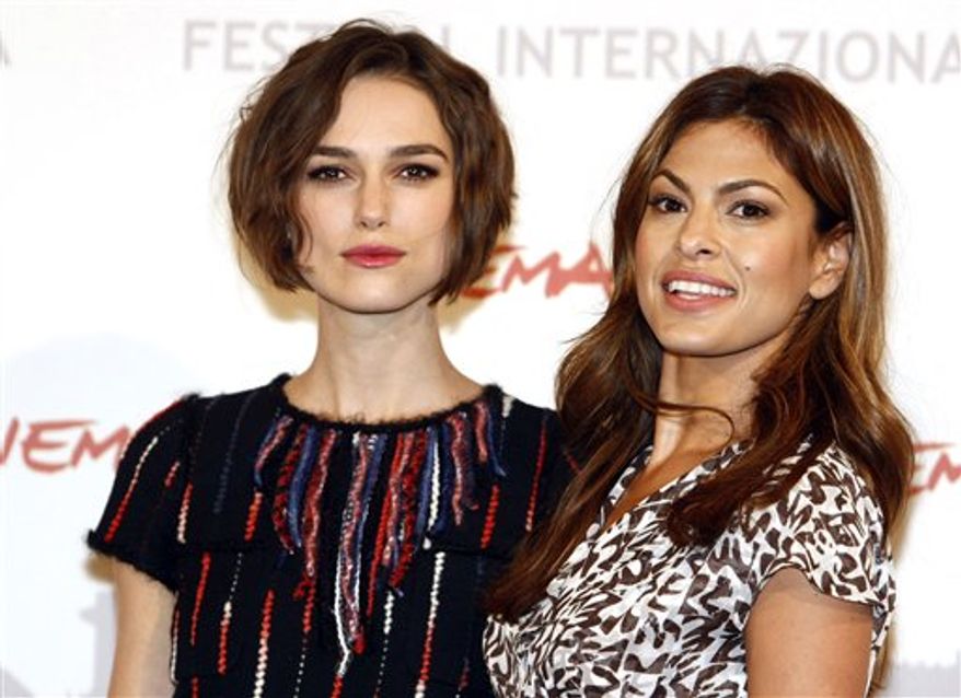 Actress Marina Fois arrives on the red carpet to present the movie "L'Homme qui voulait vivre sa vie" during the Rome Film Festival at Rome's Auditorium, Thursday, Nov. 4, 2010. (AP Photo/Andrew Medichini)