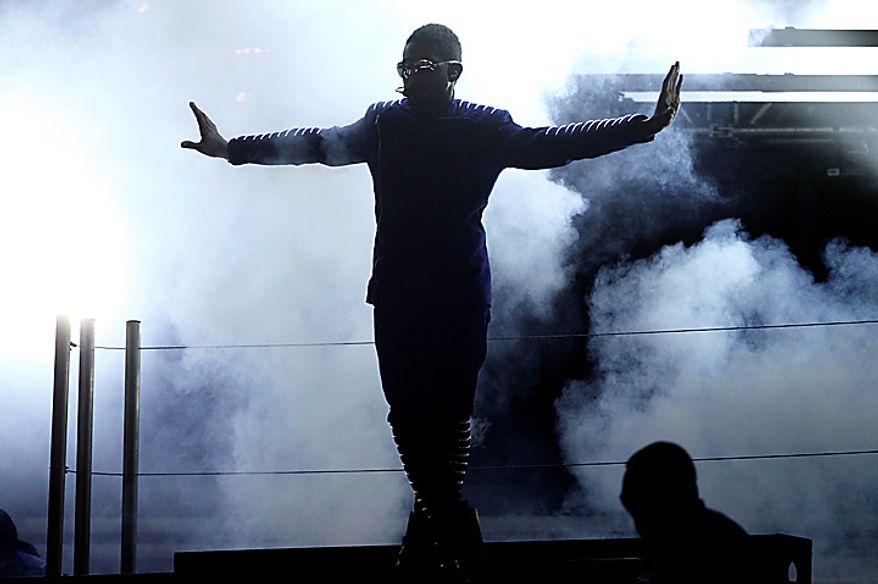 Usher performs at the 53rd annual Grammy Awards on Sunday, Feb. 13, 2011, in Los Angeles. (AP Photo/Matt Sayles)