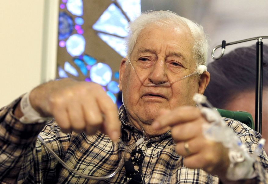 Henry Morello, 84, of Anthem, Ariz., talks about his ordeal in the desert during a news conference on Tuesday, Feb. 15, 2011, in Phoenix. (AP Photo/Ross D. Franklin)