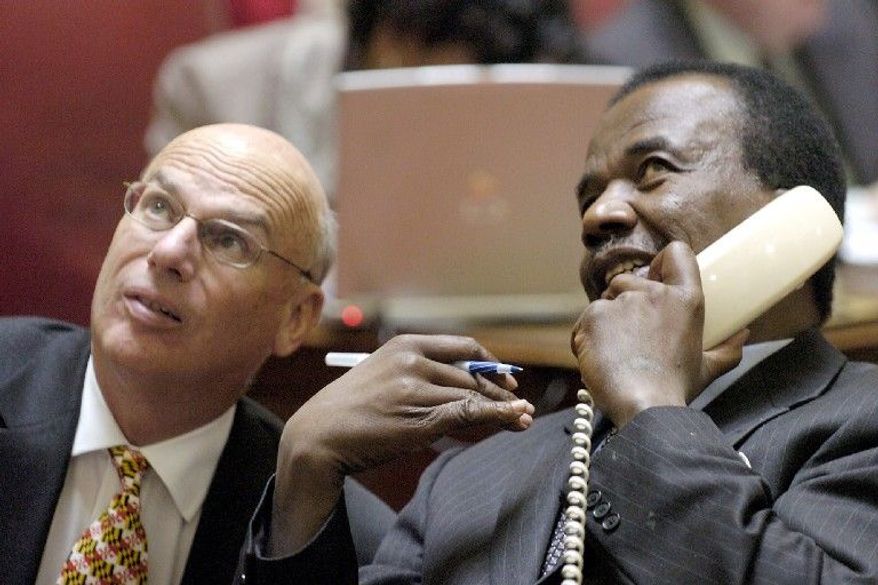 Sen. Edward J. Kasemeyer (left), Baltimore County Democrat and chairman of the Senate Budget and Taxation Committee.