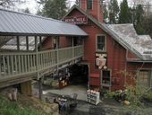 20110519-141721-pic-4394857.jpg