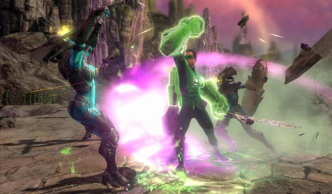 Hal Jordan battles a Zamaron warrior in video game Green Lantern: Rise of the Manhunters.