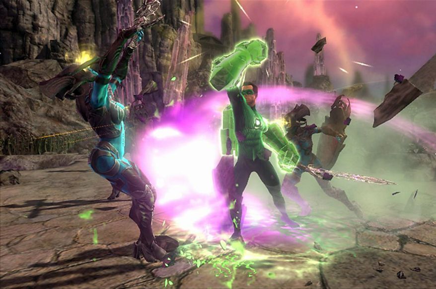 Hal Jordan battles a Zamaron warrior in video game Green Lantern: Rise of the Manhunters.