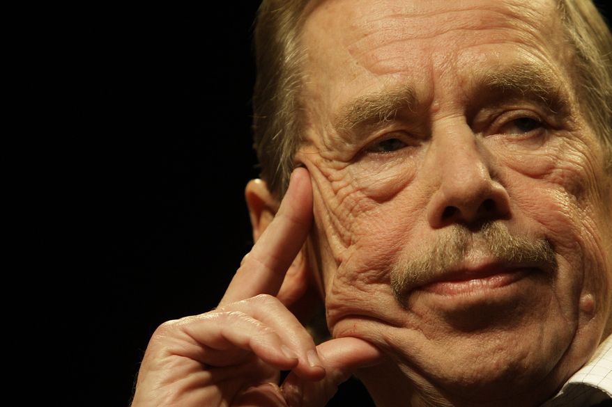 ** FILE ** Former Czech President Vaclav Havel is seen in Prague on Oct. 15, 2009, during the 20th anniversary commemoration of the fall of the iron curtain. (AP Photo/Petr David Josek, File)
