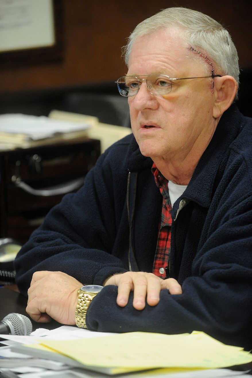 ** FILE ** Former Rep. Bill Janklow, a four-term governor of South Dakota, announces on Friday, Nov. 4, 2011, in Sioux Falls, S.D., that he is dying of brain cancer. (AP Photo/Argus Leader, Elisha Page)