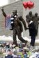Obit Joe Paterno Foot_Reps.jpg
