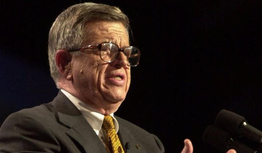 **FILE** Onetime Watergate felon-turned-prison evangelist Charles Colson bears testimony Aug. 2, 2000, at a conference for 10,000 evangelical Protestants at Amsterdam's RAI congress center. (Associated Press)
