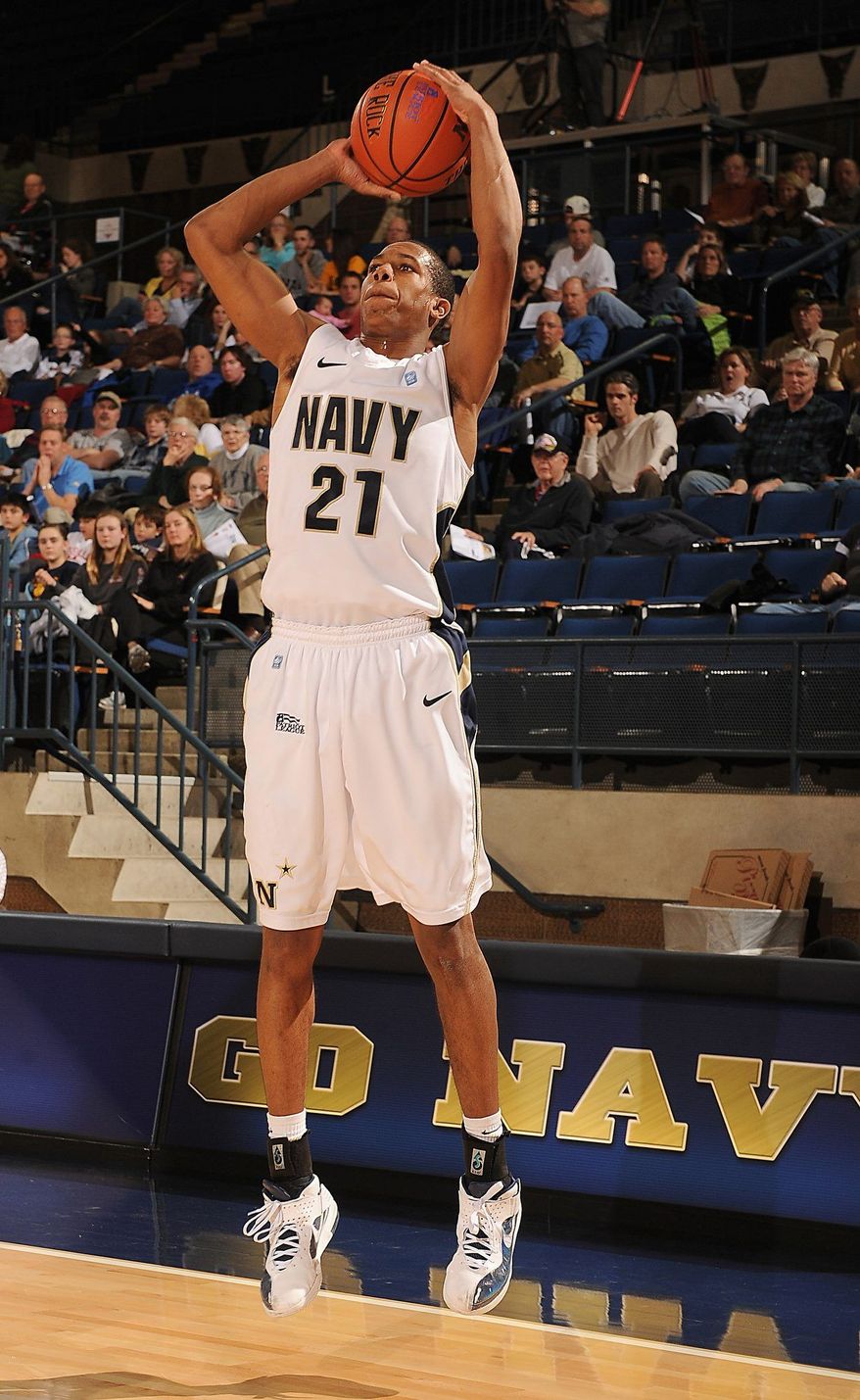Worth Smith's freshman season ended with a broken foot in the Patriot League tournament quarterfinals. (Navy Athletics)