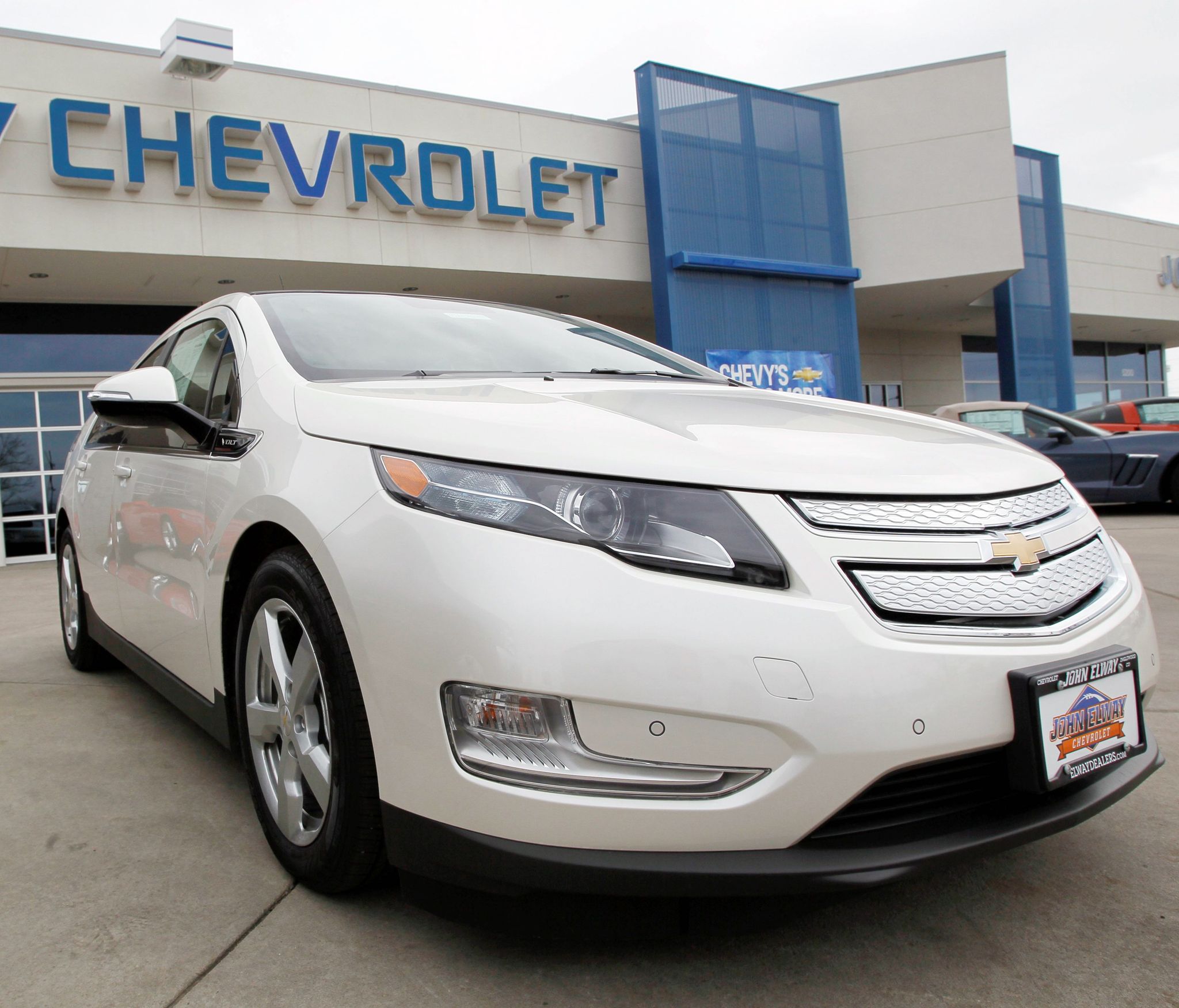 Chevrolet S Volt Ing But Not At Sticker Price Washington Times