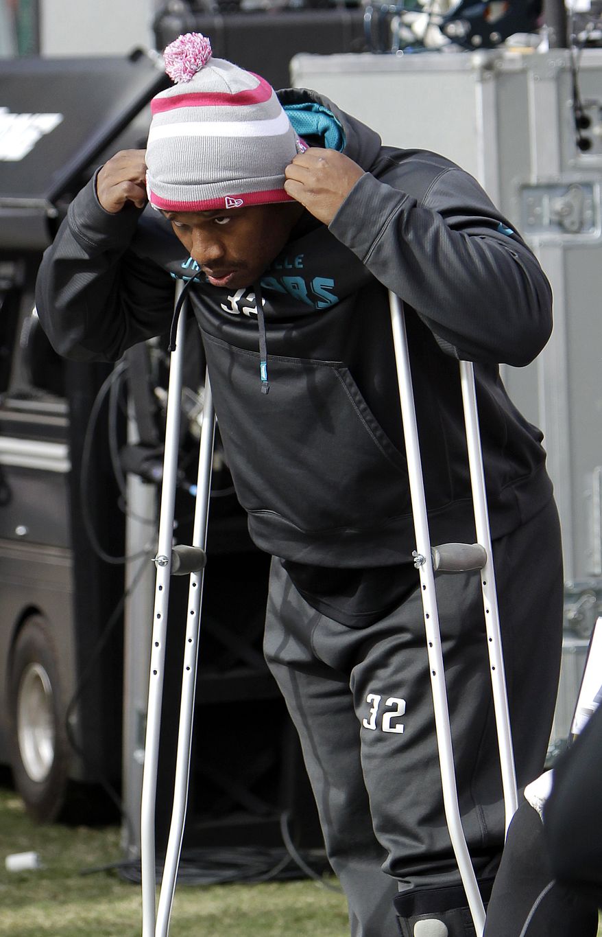 Jacksonville Jaguars running back Maurice Jones-Drew stands with crutches on the sideline during the third quarter of an NFL football game against the Oakland Raiders, Sunday, Oct. 21, 2012, in Oakland, Calif. Jones-Drew left in the first quarter with an injured left foot. (AP Photo/Rich Pedroncelli)