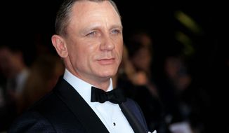 Daniel Craig arrives at the world premiere of &quot;Skyfall&quot; at the Royal Albert Hall on Oct. 23, 2012 in London. (Associated Press) ** FILE **