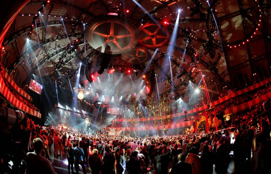 US singer Taylor Swift performs during the 2012 MTV European Music Awards show at the Festhalle in Frankfurt, central Germany, Sunday, Nov. 11, 2012. (AP Photo/Michael Probst)