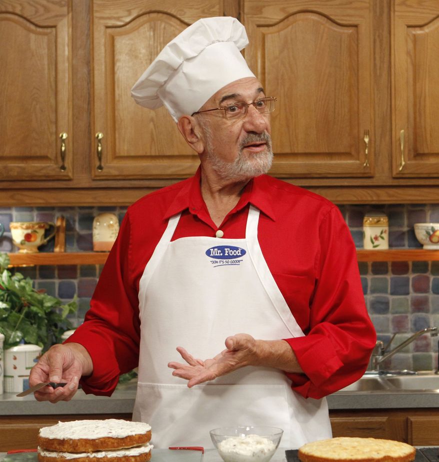 **FILE** Art Ginsburg, also known as Mr. Food, is shown Oct. 14, 2010, during rehearsal in Fort Lauderdale, Fla. (Associated Press)
