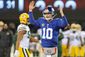 Packers Giants Footba_Hasc.jpg