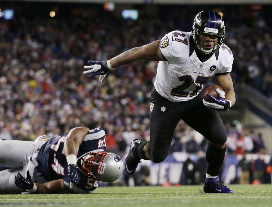 Baltimore Ravens running back Ray Rice (27) goes in for a two-yard touchdown run against New England Patriots outside linebacker Dont'a Hightower (54) during the first half of the NFL football AFC Championship football game in Foxborough, Mass., Sunday, Jan. 20, 2013. (AP Photo/Matt Slocum)