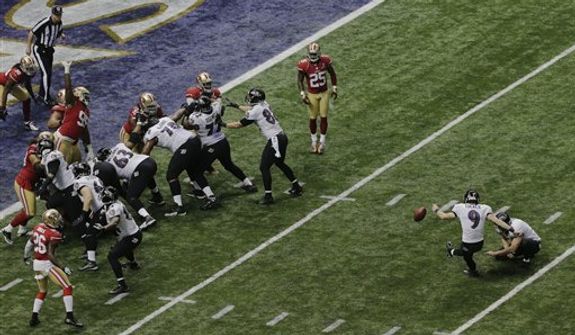 Baltimore Ravens kicker Justin Tucker (9)  makes a 19-yard field goal against the San Francisco 49ers during the second half of the NFL Super Bowl XLVII football game, Sunday, Feb. 3, 2013, in New Orleans. (AP Photo/Charlie Riedel)