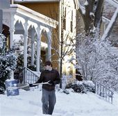 Snow shovel.jpg