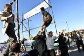 Mideast Iran Hanging_Live.jpg