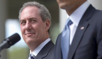 Michael Froman (left), President Obama&#39;s pick to be the nation&#39;s top trade negotiator, has said he has about $500,000 in Cayman Islands bank accounts. (Associated Press)