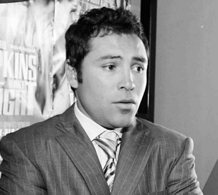 ** FILE ** Oscar De La Hoya (Associated Press)