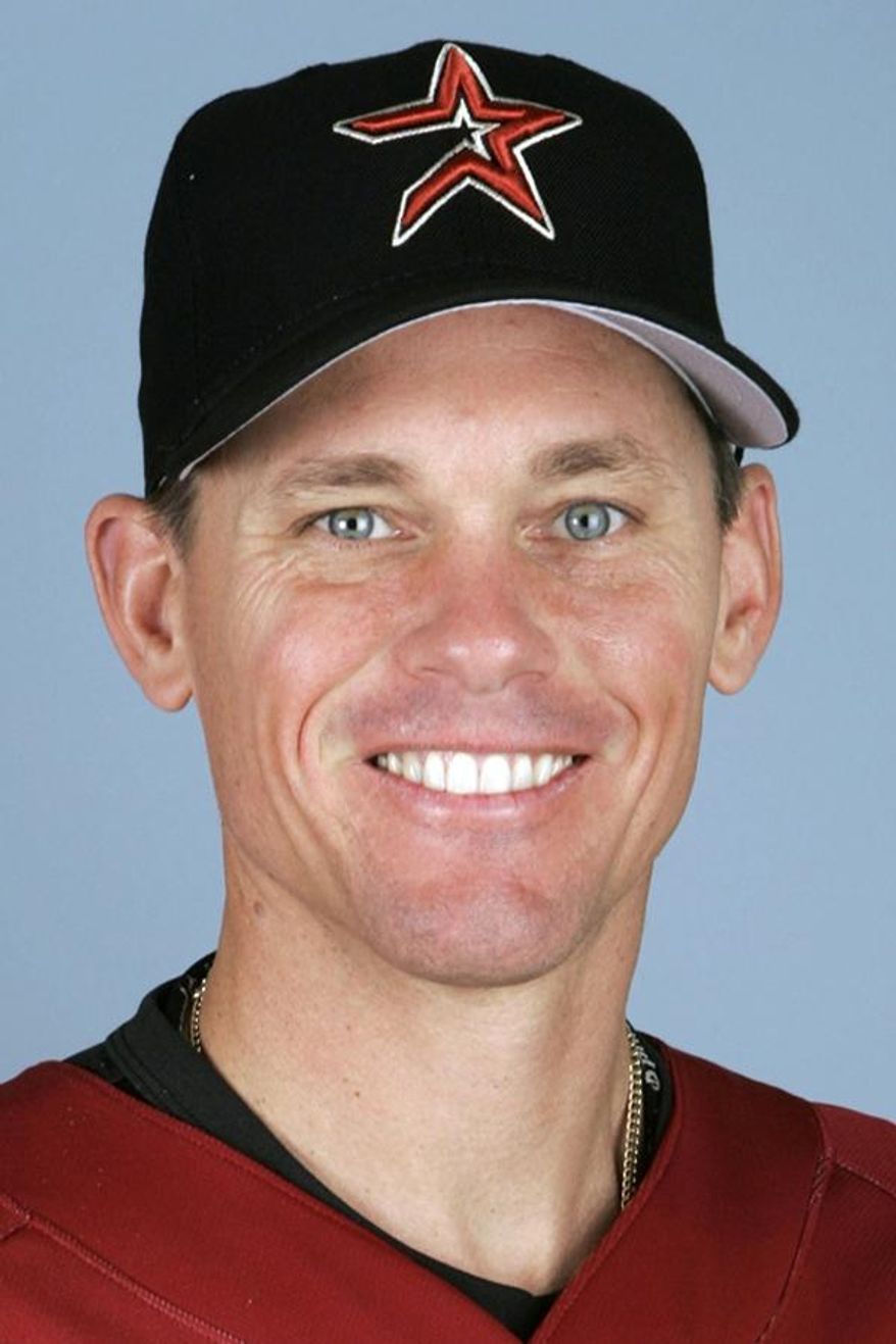 FILE - This is a 2007 file photo of Craig Biggio of the Houston Astros baseball team. Greg Maddux, Tom Glavine and Frank Thomas have been elected to baseball's Hall of Fame, while Craig Biggio fell just short. The results were announced Wednesday, Jan. 8, 2014. (AP Photo/David J. Phillip, File)