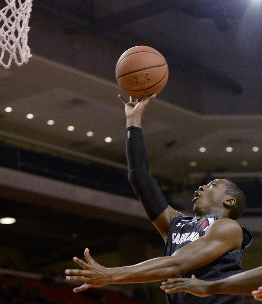 South Carolina guard Brenton Williams (1) shoots against Auburn, Wednesday, Feb. 26, 2014, during an NCAA college basketball game at Auburn Arena in Auburn, Ala. (AP Photo/The Birmingham News, Julie Bennett)