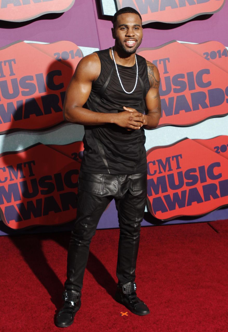 Jason Derulo arrives at the CMT Music Awards at Bridgestone Arena on Wednesday, June 4, 2014, in Nashville, Tenn. (Photo by Wade Payne/Invision/AP)